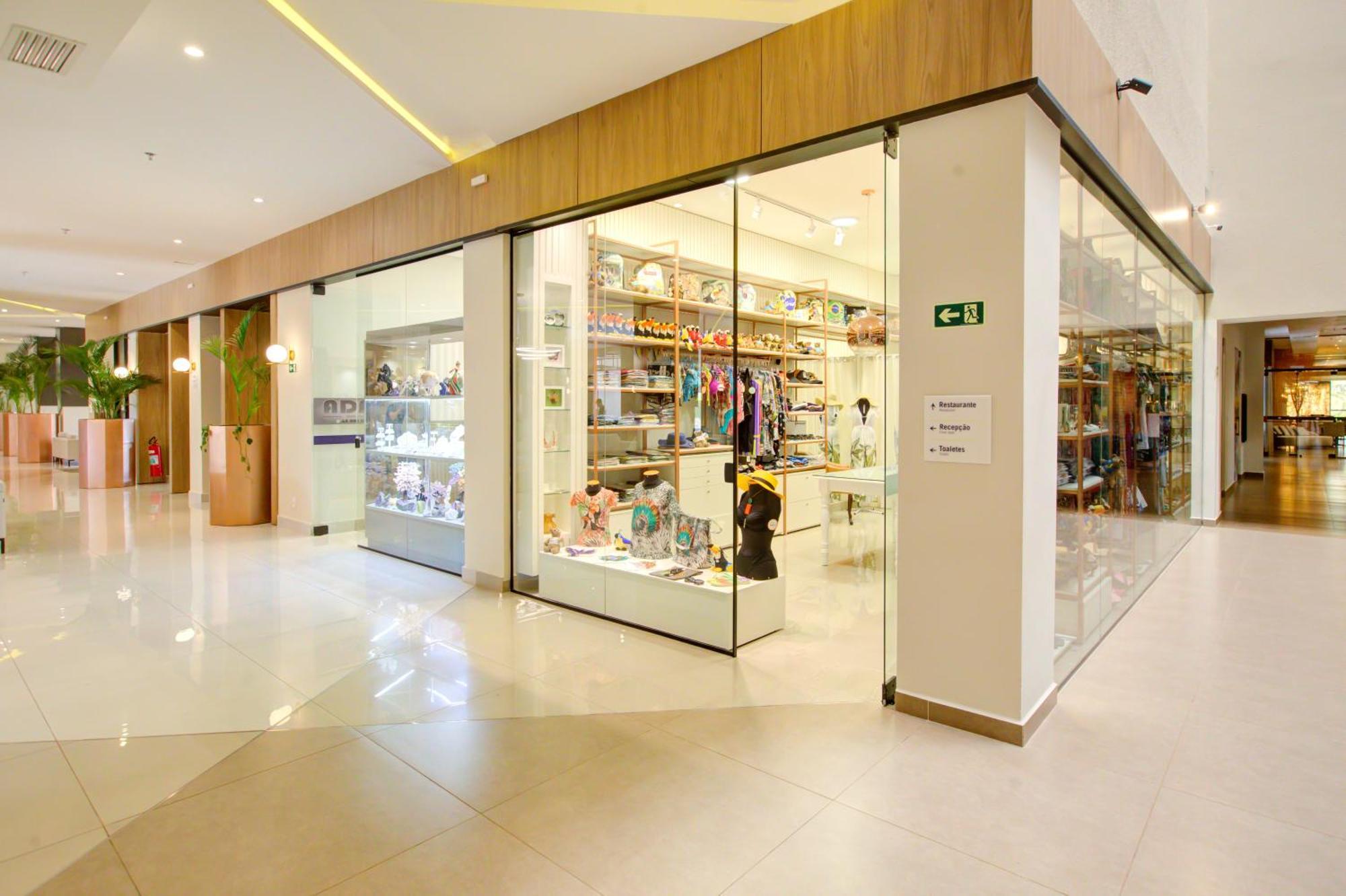 Doubletree By Hilton - Resort - Foz do Iguaçu Exterior foto A shop in the shopping mall