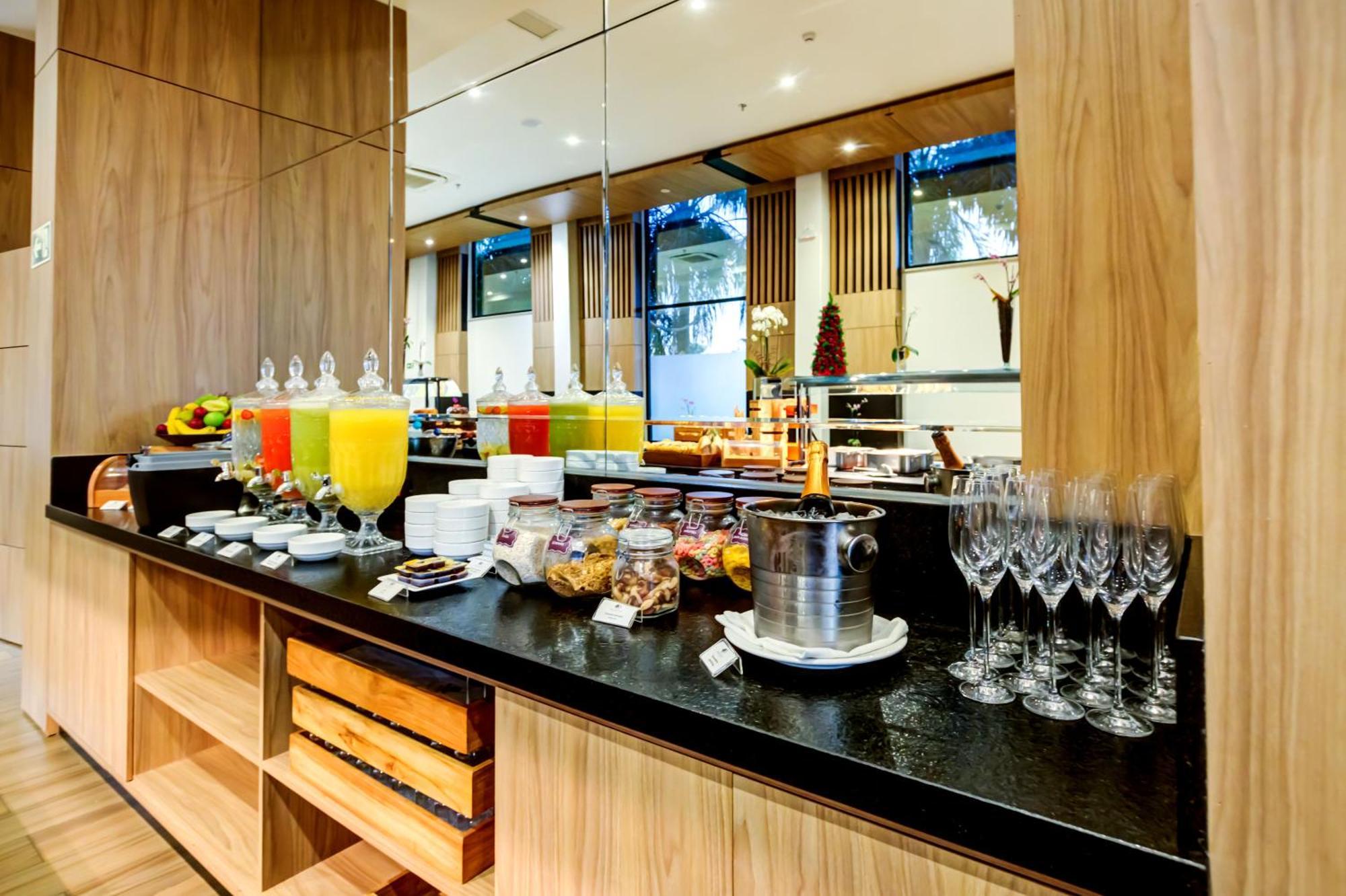 Doubletree By Hilton - Resort - Foz do Iguaçu Exterior foto The lounge at the airport